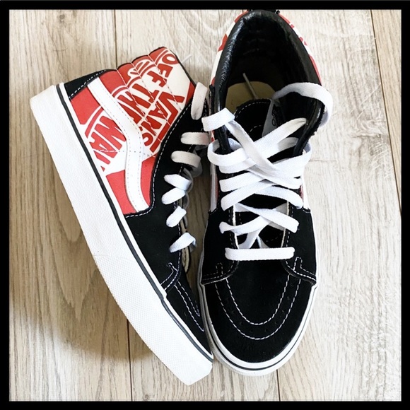 vans lace up styles